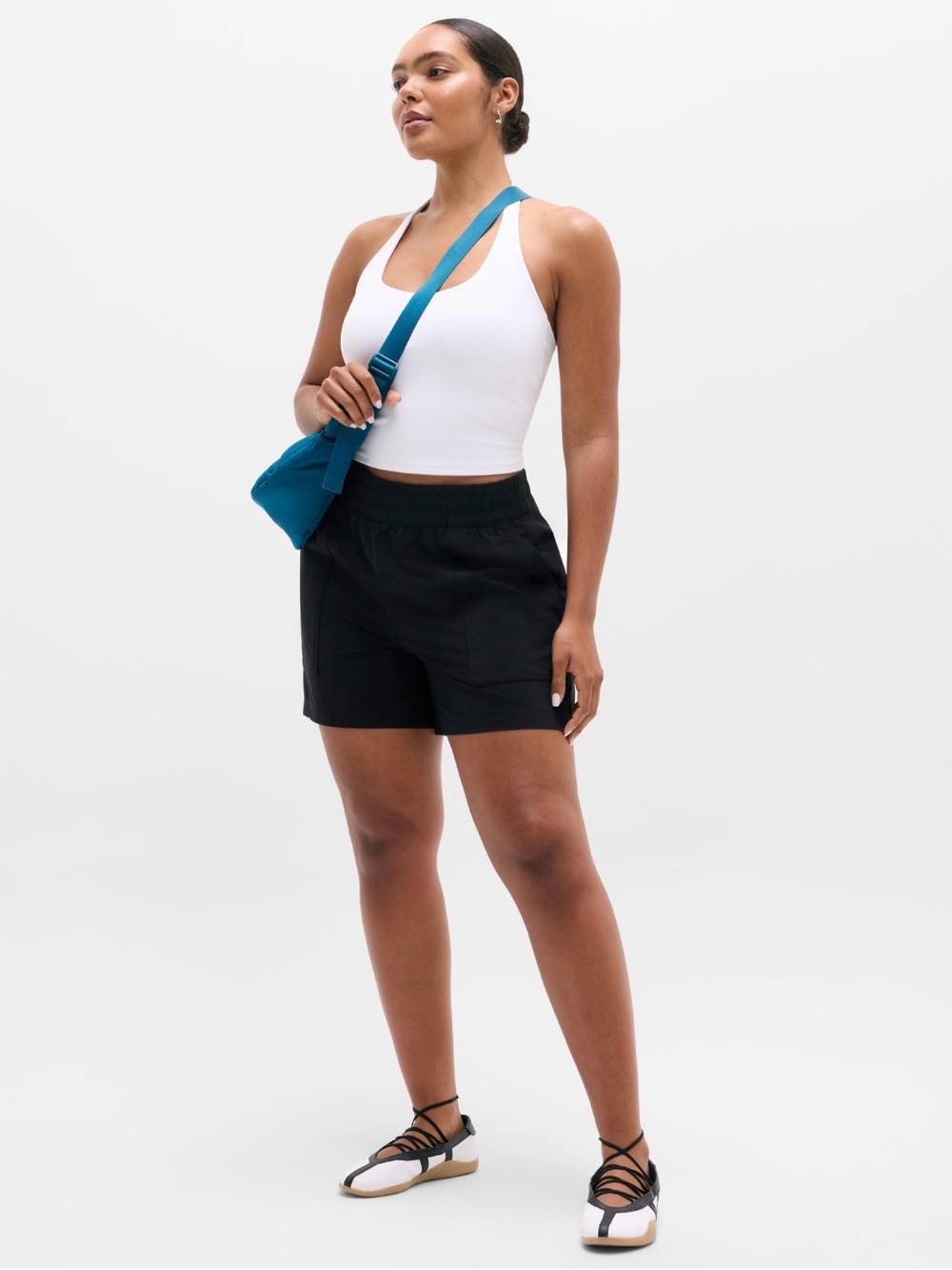 Athleta Wayfind High Rise 5 inch short